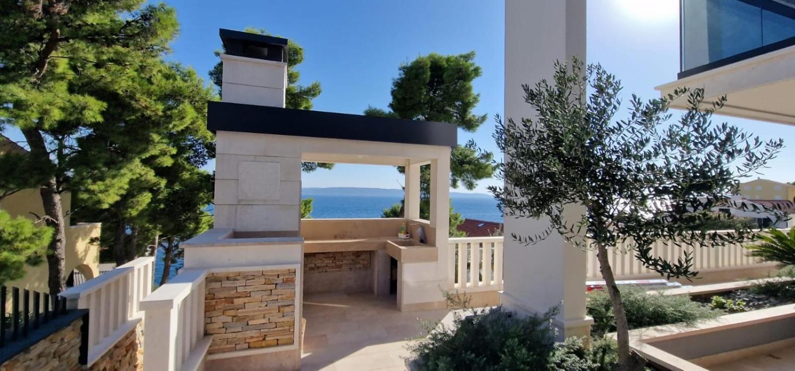 Luxury Beachfront Villa Carlisa Ciovo Exterior photo